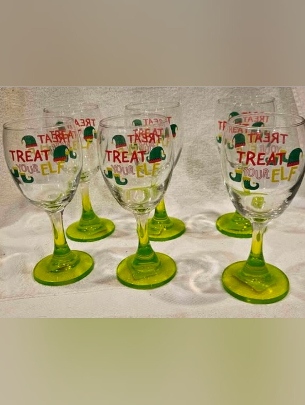 TREAT YOUR ELF WINE GLASSES